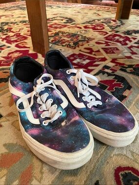 Woman’s Vans galaxy shoes size 9